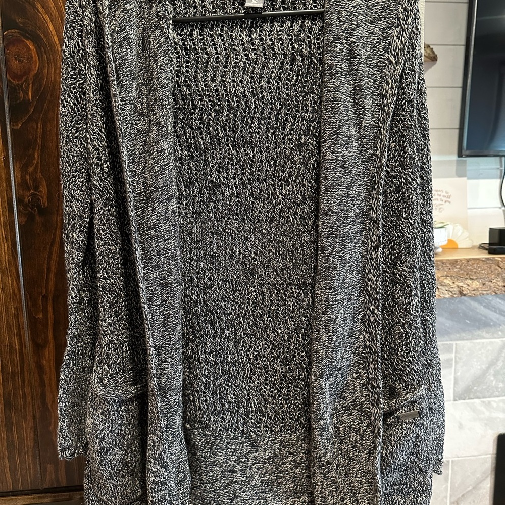 Women's Black and Gray Sweater